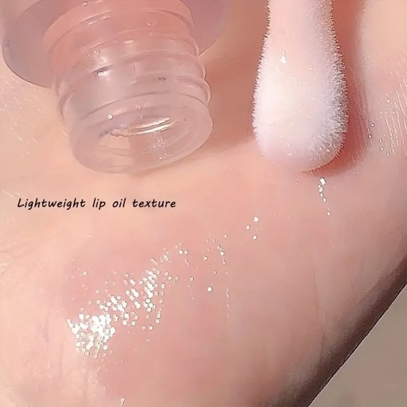 Mini Gege Bear Lip Oil, Moisturizing - Picture 4 of 4